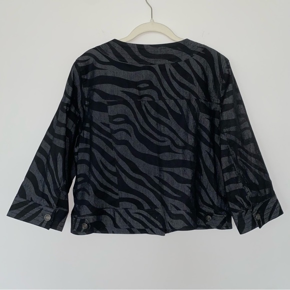 Sandro Paris Women's Zebra Print Cropped Jacket Petite Large Black Gray Office - Picture 3 of 10